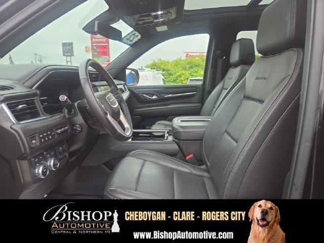 Used 2022 GMC Yukon Denali w/ Max Trailering Package AWD/4WD image 11