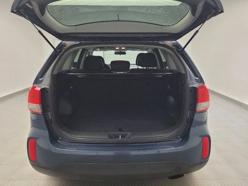 Used 2015 Kia Sorento LX FWD image 29