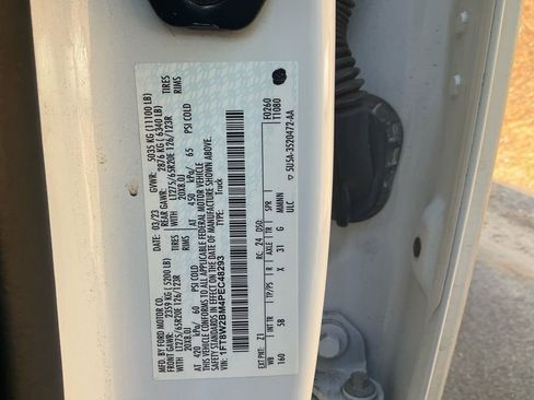 Used 2023 Ford F250 Lariat w/ Chrome Package image 18