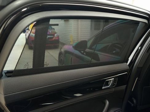 Used 2020 Porsche Panamera 4 Executive image 22