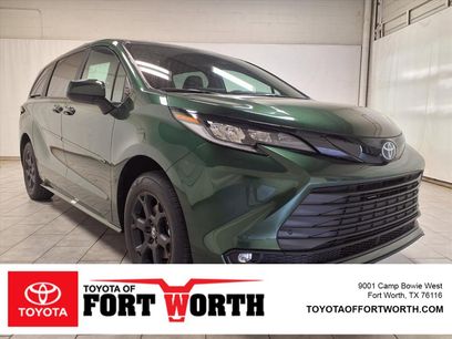 New 2025 Toyota Sienna XLE Woodland Edition