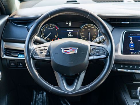 Used 2022 Cadillac XT4 Premium Luxury w/ Safety Alert Package AWD/4WD image 16