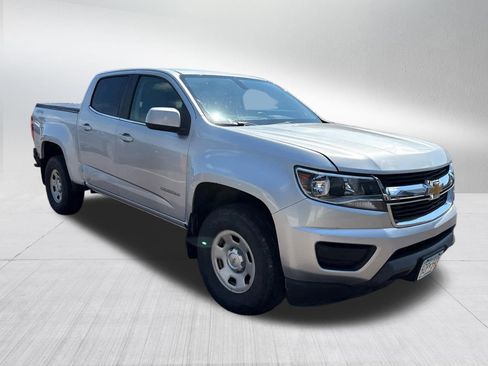 Used 2019 Chevrolet Colorado W/T w/ WT Convenience Package AWD/4WD image 13