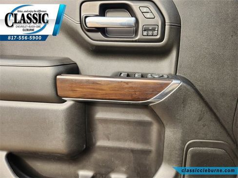 Used 2021 GMC Sierra 1500 SLT w/ X31 Off-Road Package image 24