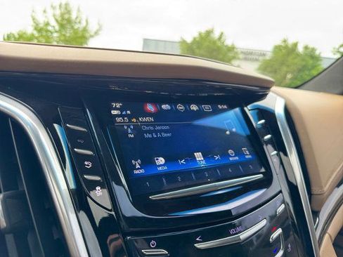 Used 2018 Cadillac Escalade Platinum AWD/4WD image 25
