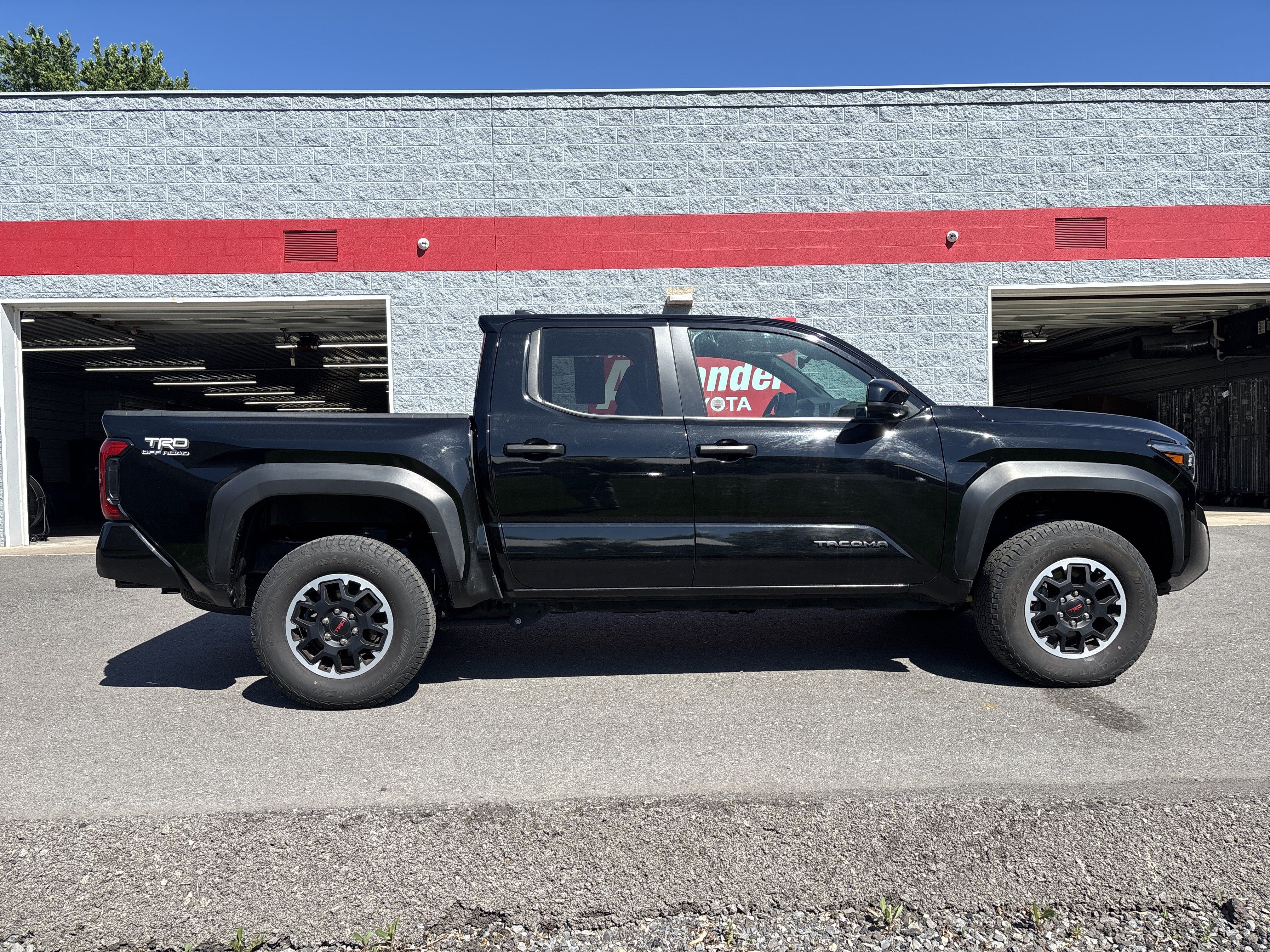 Used 2024 Toyota Tacoma TRD Off-Road AWD/4WD image 2