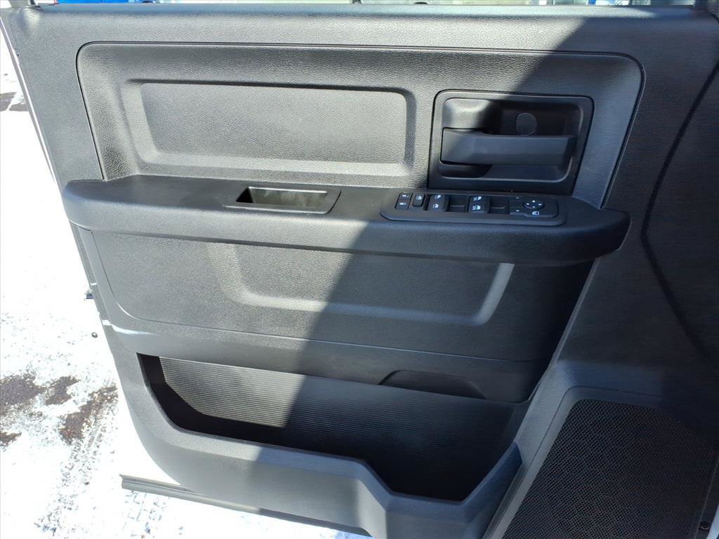 Used 2026 RAM 3500 Tradesman w/ Chrome Appearance Group AWD/4WD image 12