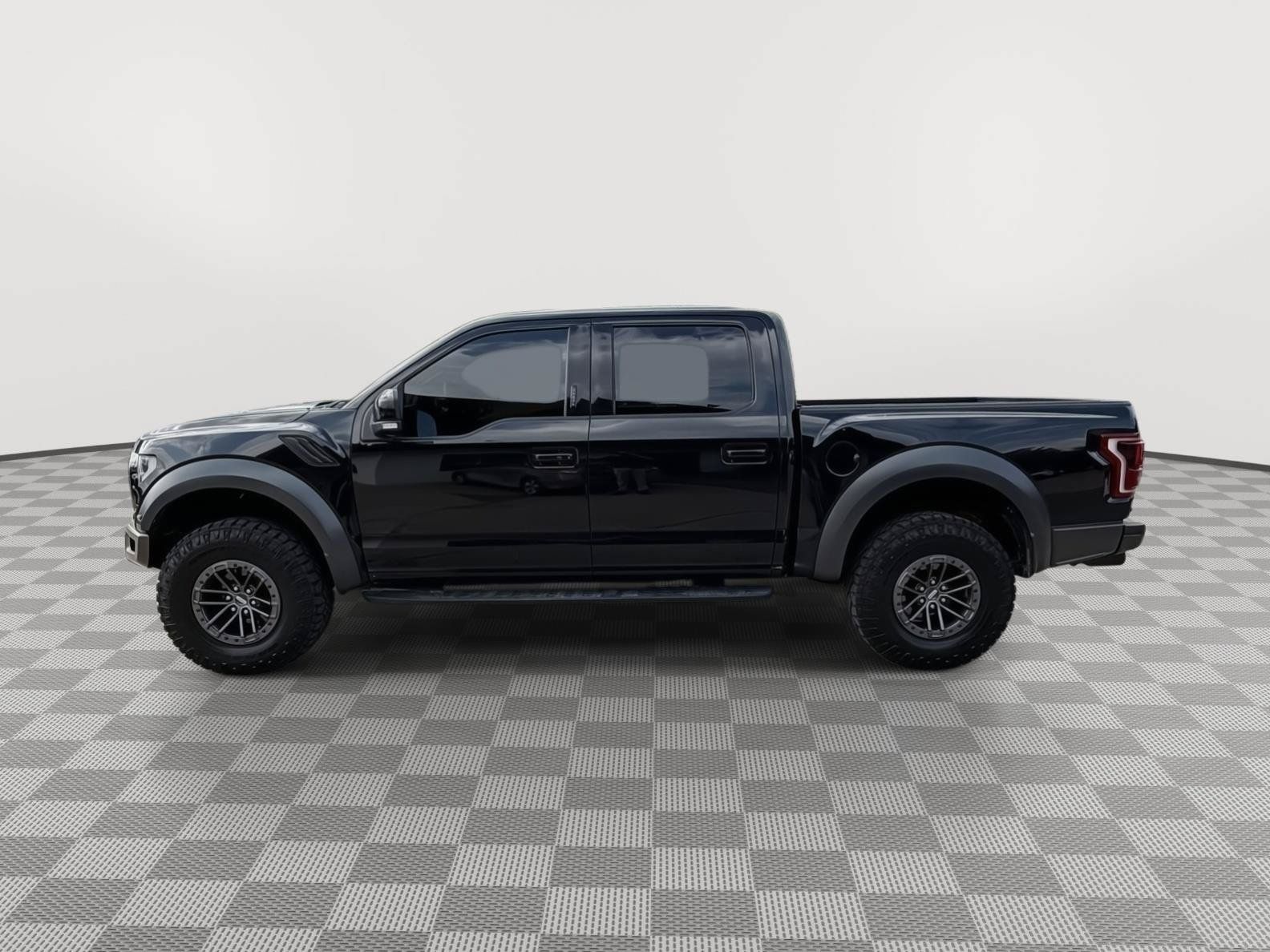 Used 2019 Ford F150 Raptor w/ Equipment Group 802A Luxury AWD/4WD image 6