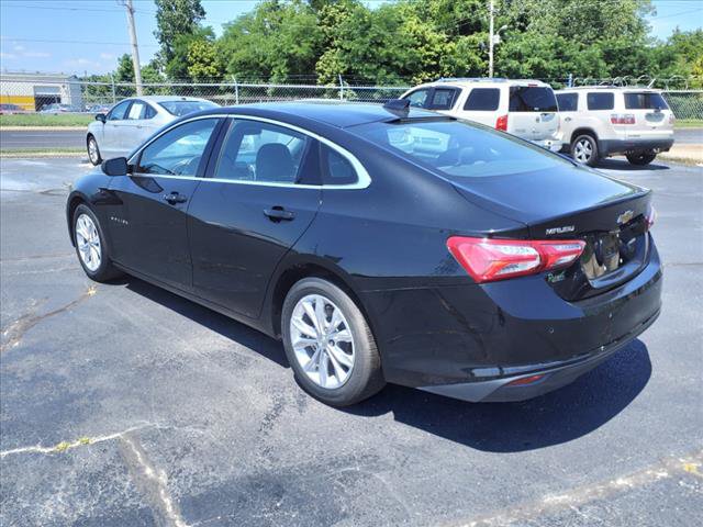Used 2019 Chevrolet Malibu LT w/ Driver Confidence Package FWD image 3