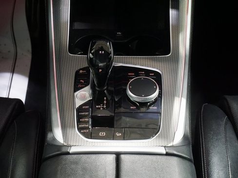 Used 2019 BMW X5 xDrive50i w/ M Sport Package image 37