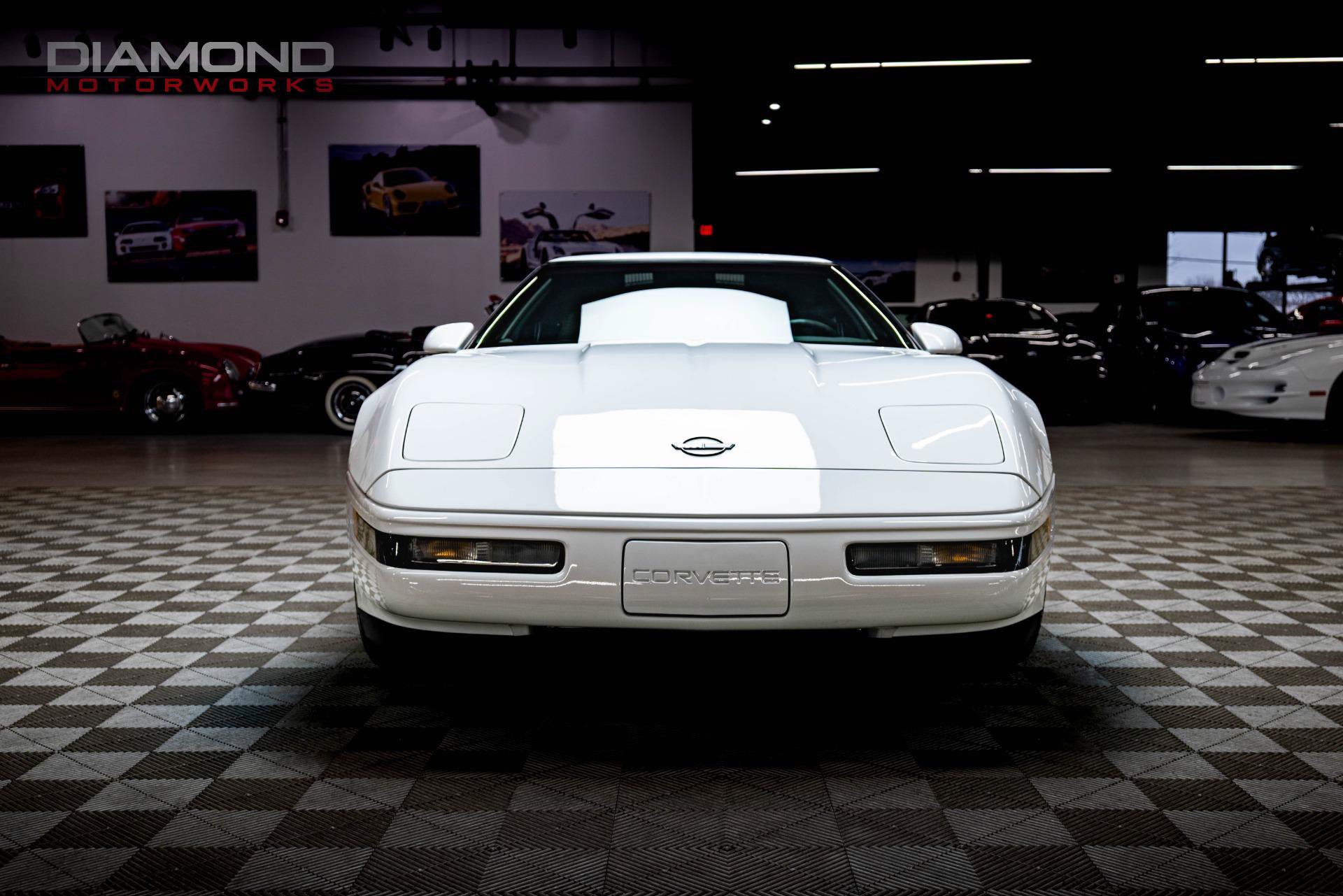 Used 1995 Chevrolet Corvette Coupe RWD image 23