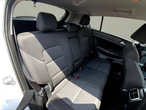 Used 2020 Kia Sportage LX image 16