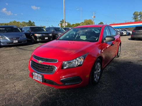 Used 2015 Chevrolet Cruze LS image 1