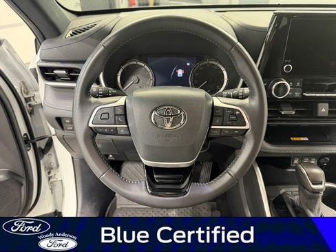Used 2024 Toyota Highlander XSE FWD image 10