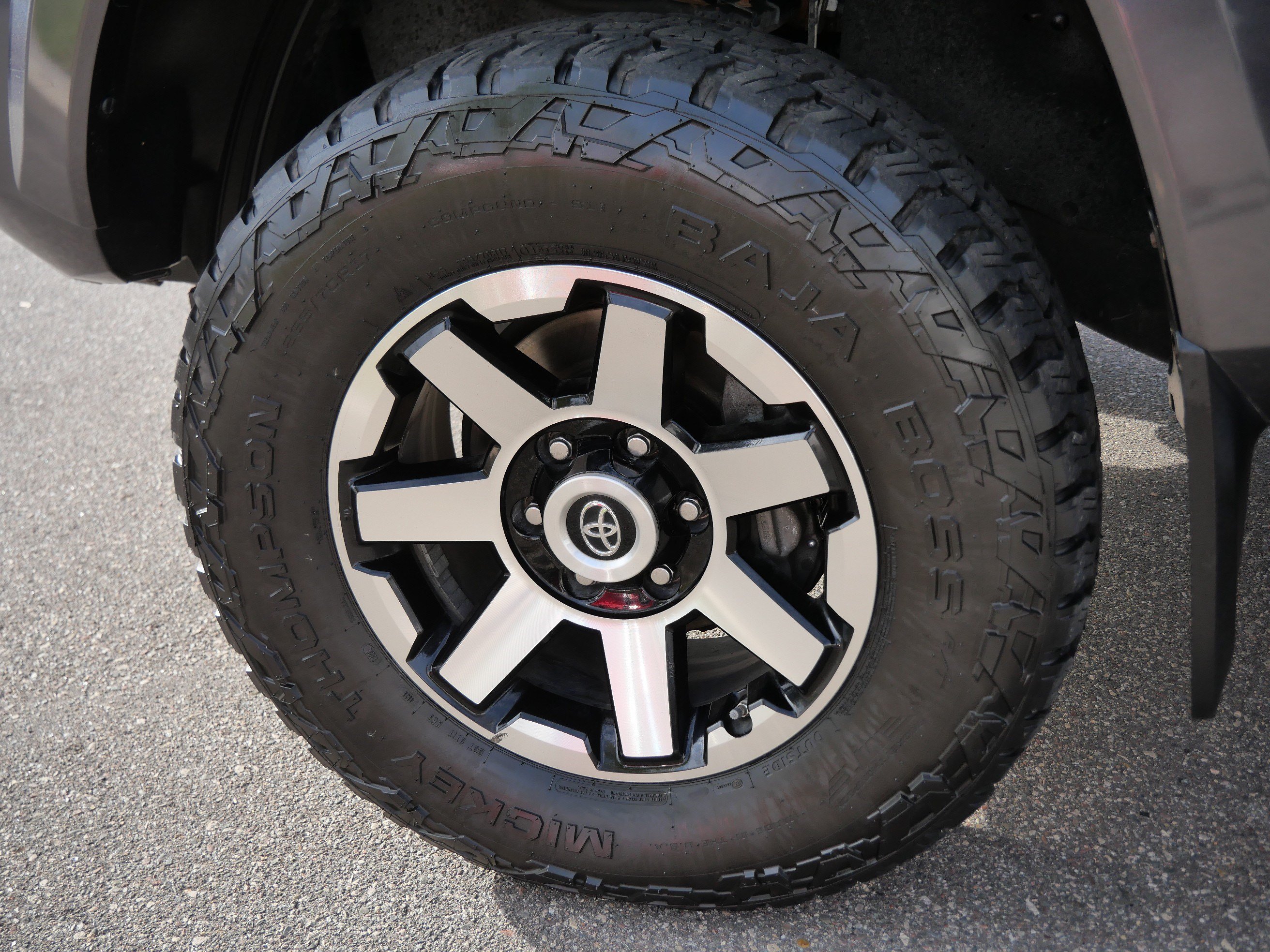 Certified 2019 Toyota Tacoma SR5 AWD/4WD image 15