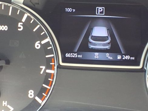 Used 2020 Nissan Pathfinder SL FWD image 39