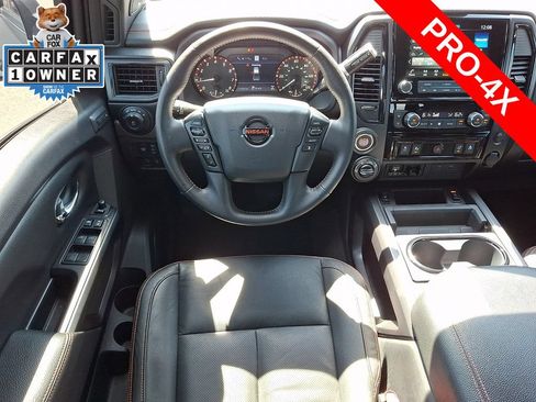Used 2021 Nissan Titan PRO-4X w/ Pro-4x Convenience Package AWD/4WD image 11