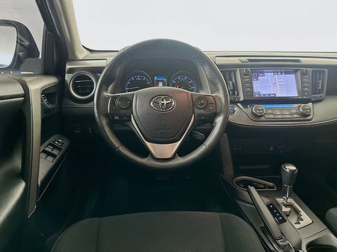 Used 2017 Toyota RAV4 XLE image 27