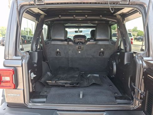 Used 2019 Jeep Wrangler Unlimited Rubicon AWD/4WD image 29