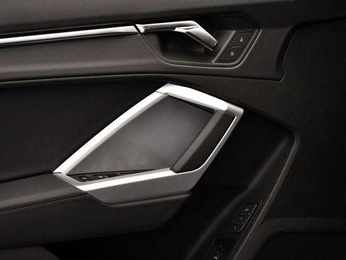 Used 2025 Audi Q3 2.0T Premium w/ Convenience Package image 90