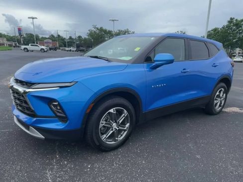 Used 2024 Chevrolet Blazer LT AWD/4WD image 4