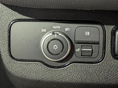 Used 2025 Mercedes-Benz Sprinter 2500 image 11
