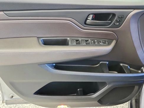 Used 2021 Honda Odyssey EX-L image 33