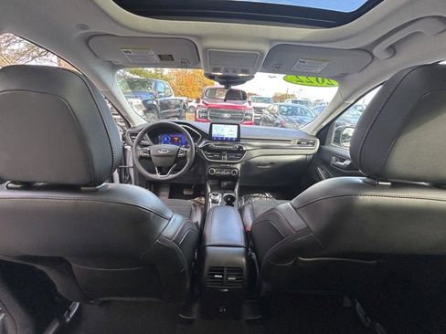 Used 2022 Ford Escape SEL w/ SEL Stealth AWD Package image 24