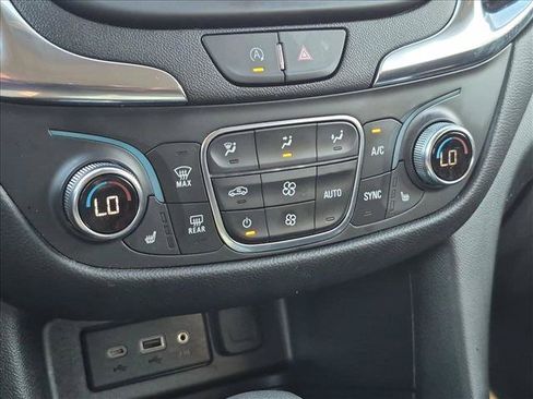 Used 2024 Chevrolet Equinox LT FWD image 13