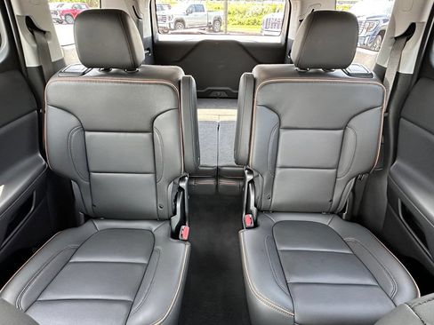 Used 2023 GMC Acadia AT4 w/ Technology Package AWD/4WD image 29