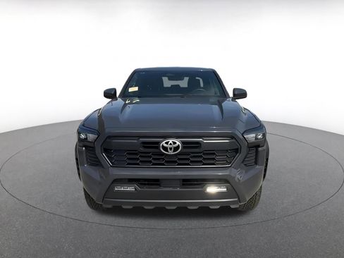 Used 2025 Toyota Tacoma TRD Off-Road AWD/4WD image 4