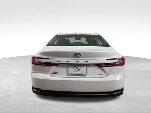 Used 2025 Toyota Camry LE w/ Convenience Package AWD/4WD image 8