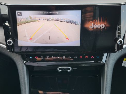 New 2026 Jeep Grand Cherokee Altitude AWD/4WD image 14