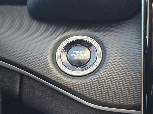 Used 2024 Jeep Grand Cherokee L Altitude AWD/4WD image 37