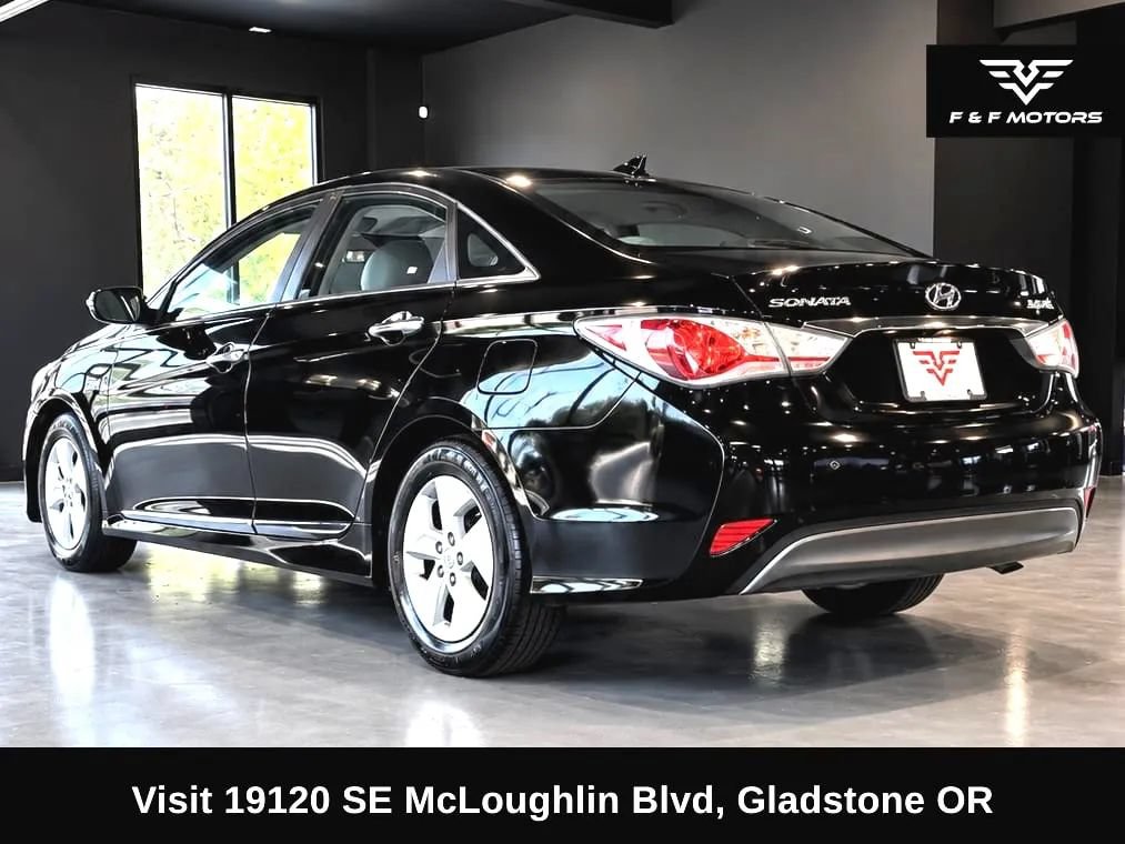 Used 2012 Hyundai Sonata Hybrid FWD image 4