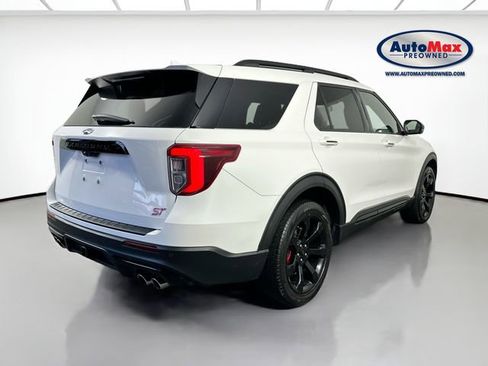 Used 2022 Ford Explorer ST w/ Equipment Group 401A AWD/4WD image 2