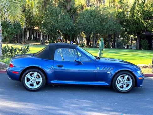 Used 2002 BMW Z3 2.5i image 10