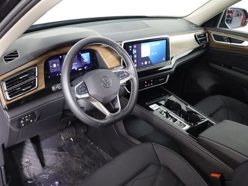Used 2026 Volkswagen Atlas SE FWD image 27