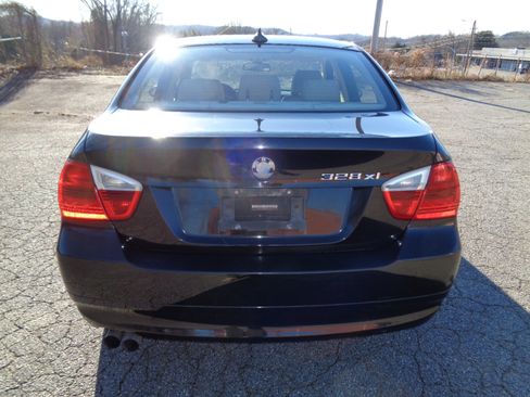 Used 2007 BMW 328xi Sedan image 6