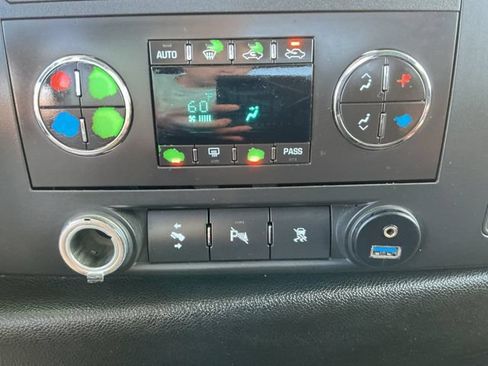 Used 2010 Chevrolet Silverado 1500 LT w/ Power Pack Plus AWD/4WD image 16