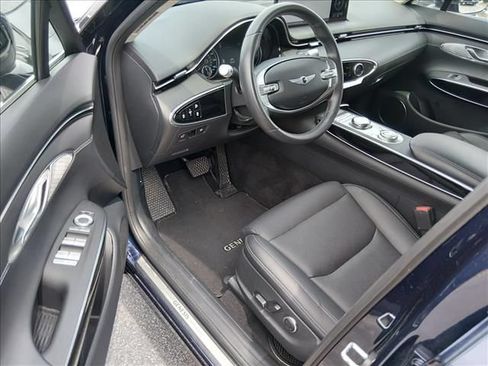 Used 2025 Genesis GV70 2.5T AWD/4WD image 9
