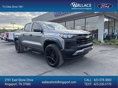 Used 2025 Chevrolet Colorado Trail Boss AWD/4WD image 1