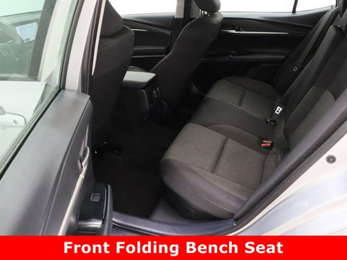 Used 2025 Toyota Camry LE image 27