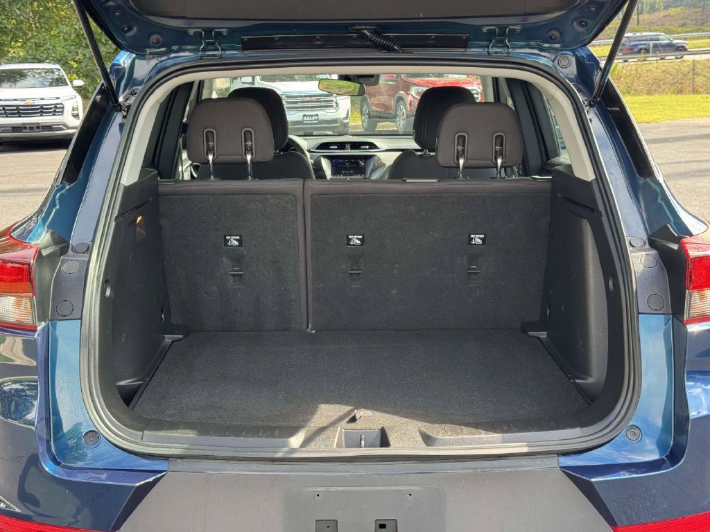 Used 2021 Chevrolet TrailBlazer LS FWD image 17