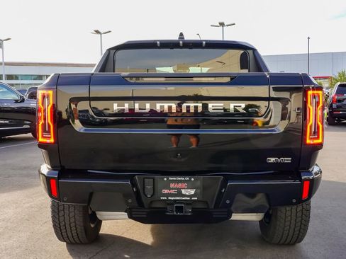 Used 2025 GMC Hummer EV 2X image 9