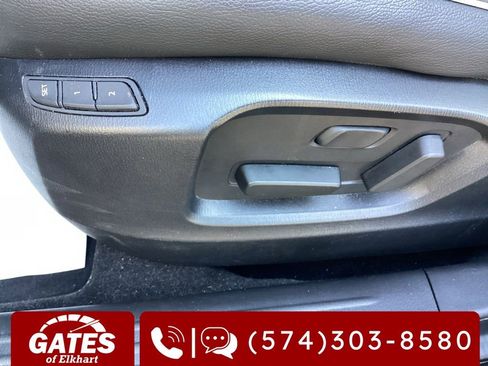 Used 2025 MAZDA CX-5 AWD 2.5 S w/ Preferred Package image 18