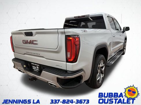 Used 2022 GMC Sierra 1500 SLT w/ X31 Off-Road Package image 6
