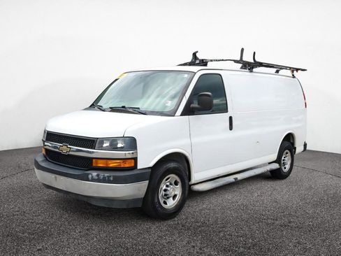 Used 2018 Chevrolet Express 2500 w/ Driver Convenience Package RWD image 2