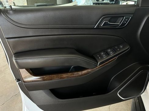 Used 2015 Chevrolet Tahoe LS RWD image 12