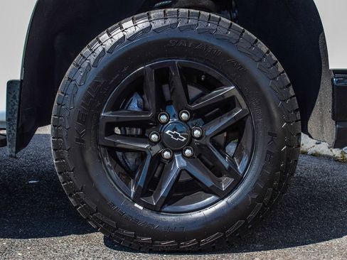 Used 2022 Chevrolet Silverado 1500 Custom Trail Boss AWD/4WD image 7